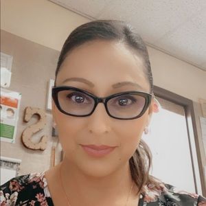 Meet your Posher, Sylvia